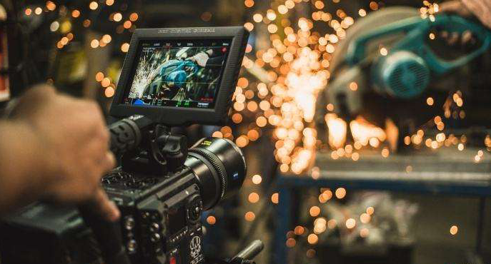 打造視覺(jué)名片 深圳品牌宣傳片拍攝工作室的影視策劃之道